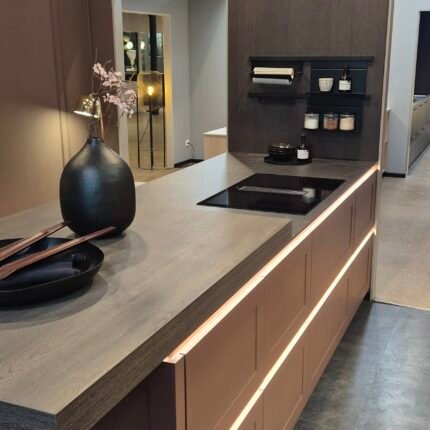 Detailansicht Baufront Küche Girona Acai Arbeitsplatte
