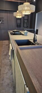 Baufront Küche nach Maß Glasgow Titanio Beleuchtung