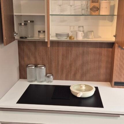 Moderne Burger Küche Lara Weiß in Hannover