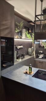 Moderne Burger Küche Holzoptik in Hannover